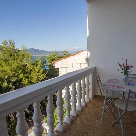 Apartments More * Trogir
