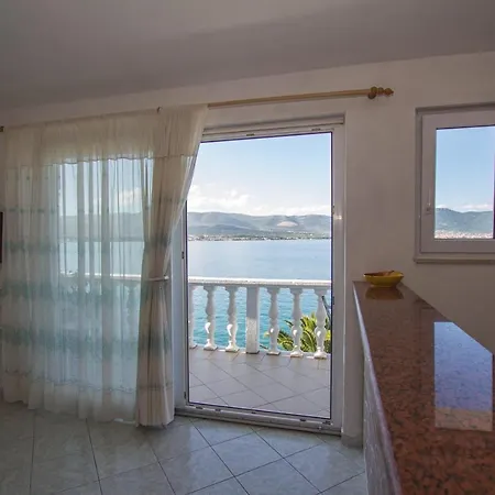 Daire Apartments More Trogir