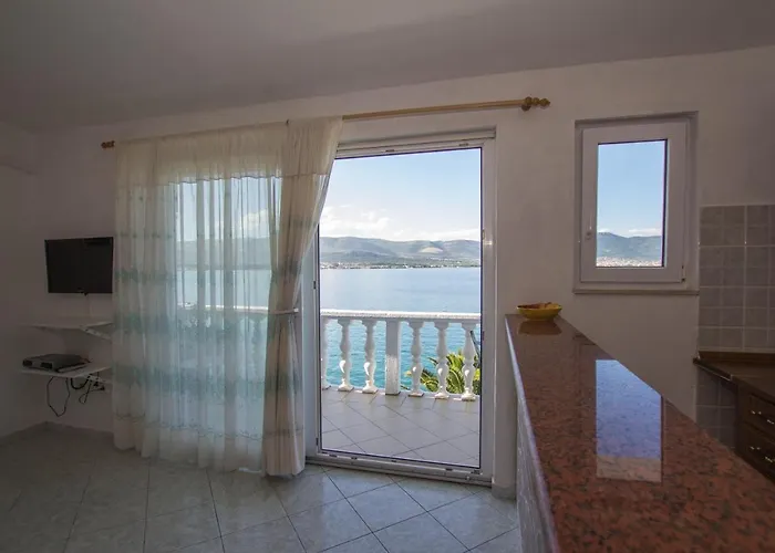 Daire Apartments More Trogir